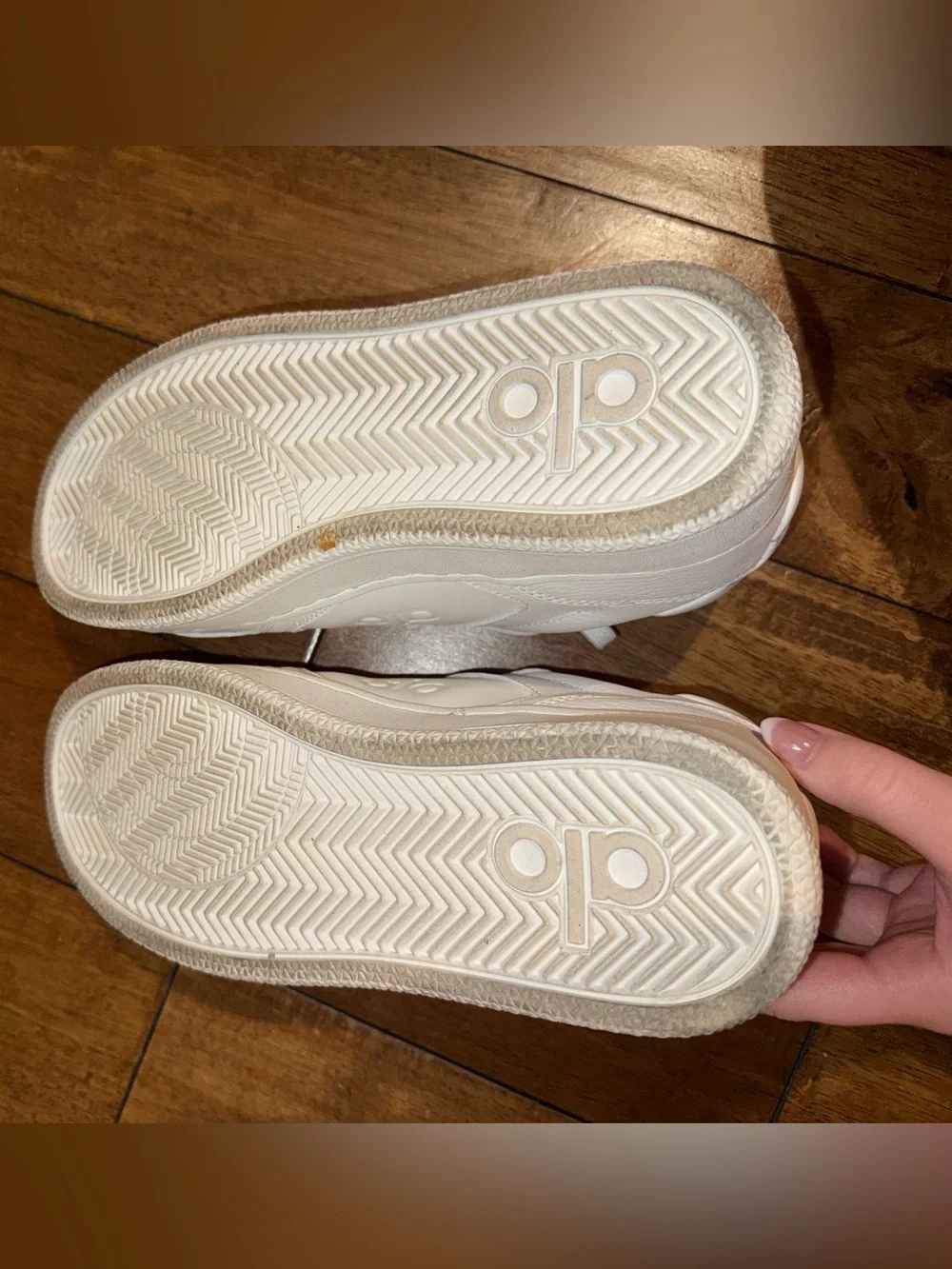 ALO Recovery Mode Sneaker in Natural White